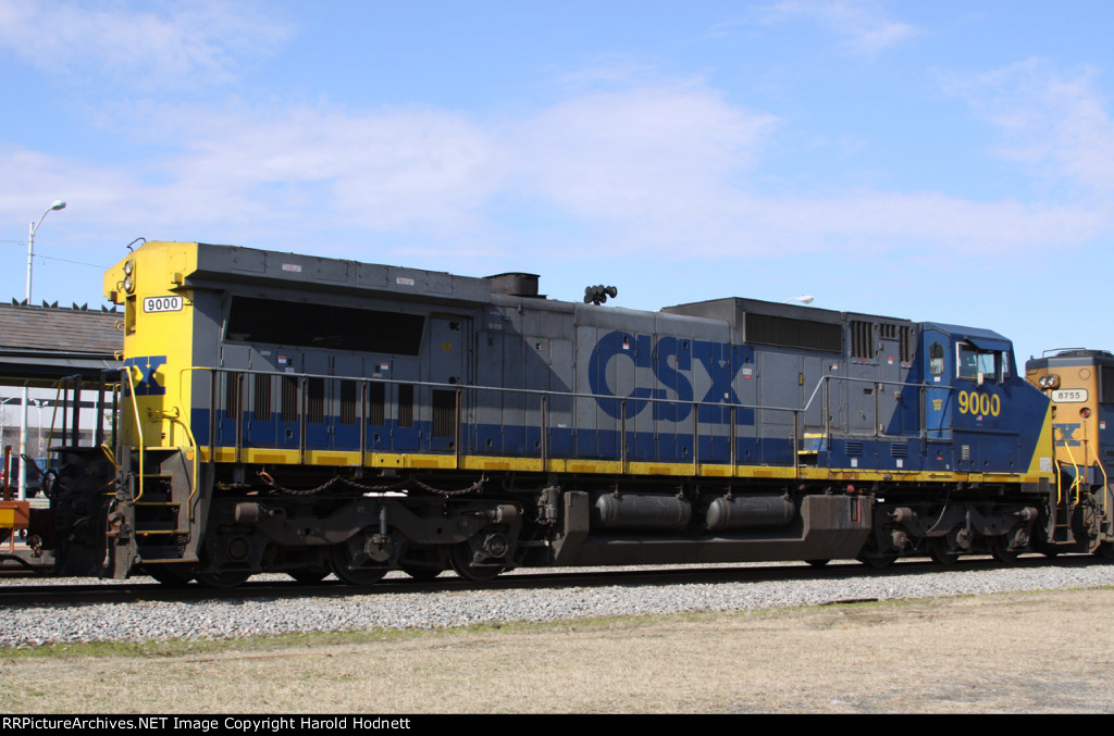 CSX 9000